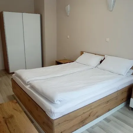 хотел-ресторант русаков Gasthof Sandanski